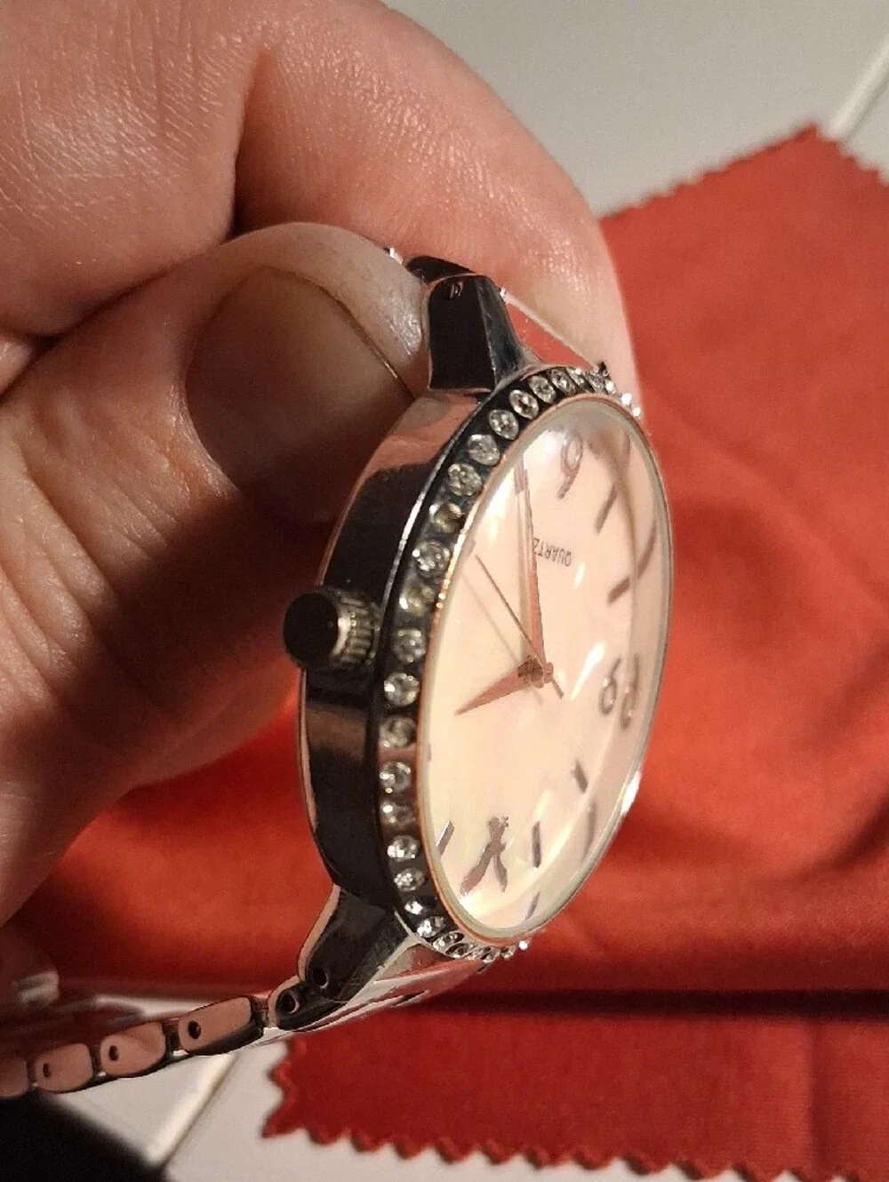 American Eagle Women's Silver Toned Link Band Analog Watch